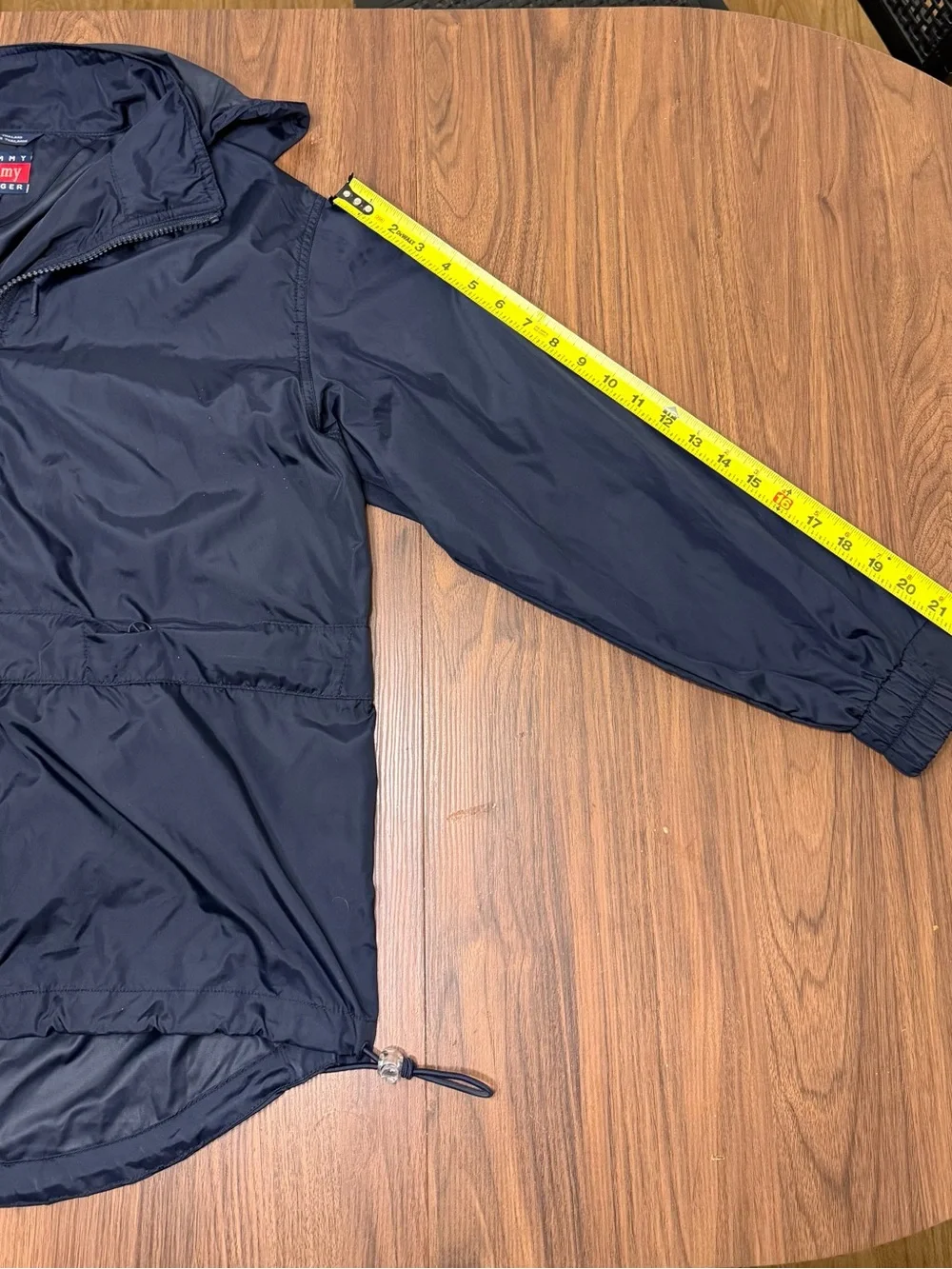 Vintage Tommy Hilfiger Men's Navy Hooded Windbreaker Jacket